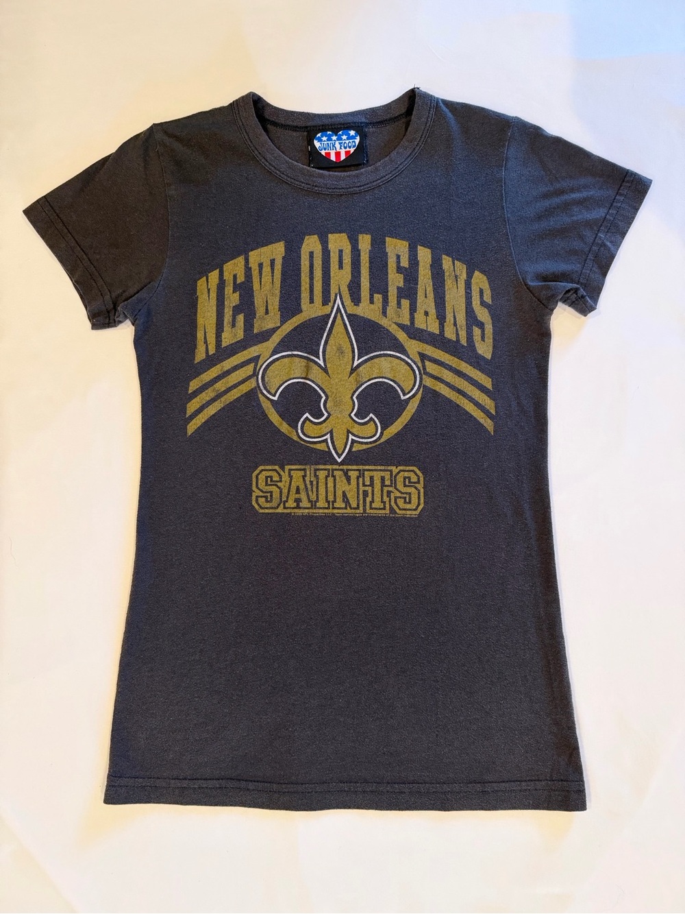Junk Food Clothing New Orleans Saints Vintage Graphic Tee - S